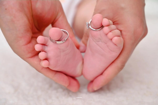 潍坊满月宝宝只放屁不排便